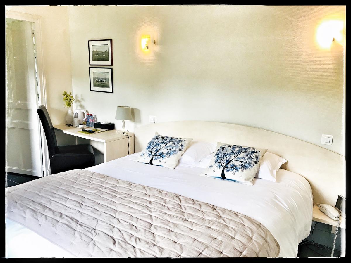 Logis Hotel La Foret Senonches Zewnętrze zdjęcie